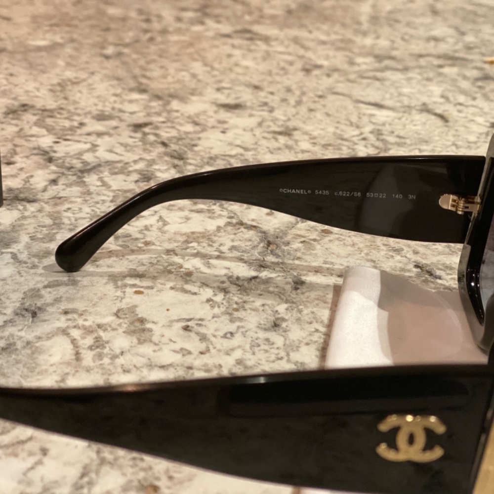 Authentic Chanel CH5435 black gold, grey gradient lens - Picture 5 of 7